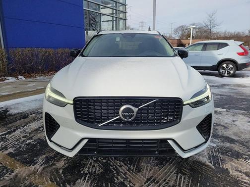 2025 Volvo XC60 Plug-In Hybrid T8 Ultra