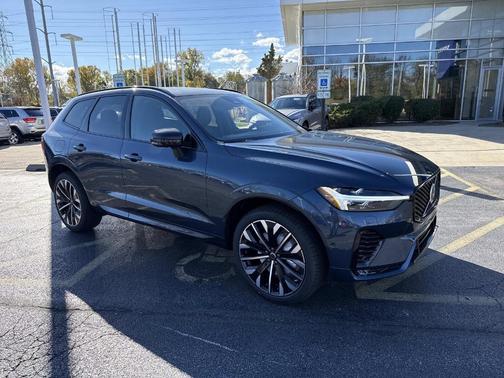 2026 Volvo XC60 B5 Ultra