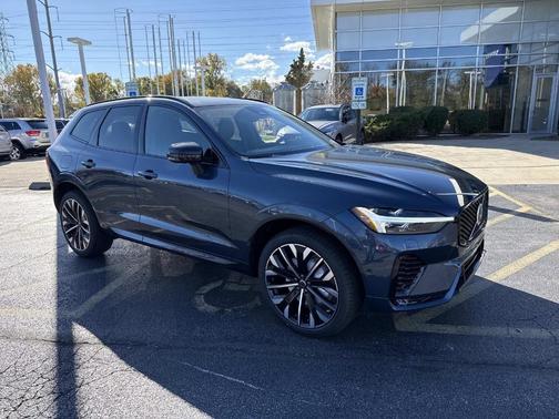 2026 Volvo XC60 B5 Ultra