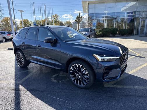 2026 Volvo XC60 B5 Ultra