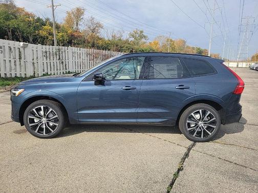 2025 Volvo XC60 B5 Plus