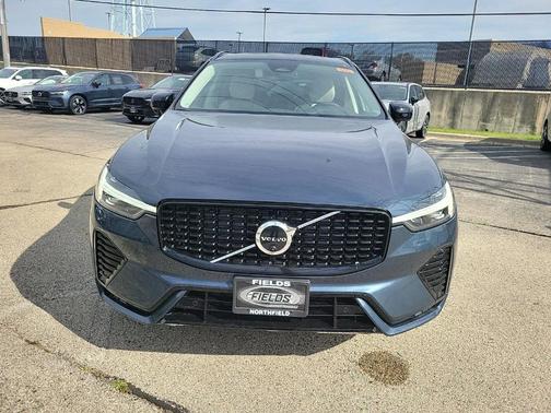 2025 Volvo XC60 B5 Plus
