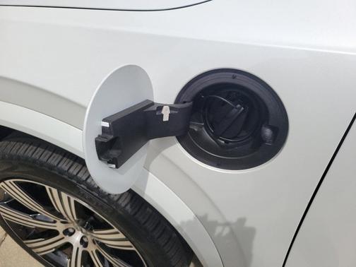 2022 Volvo XC90 Recharge Plug-In Hybrid T8 Inscription 7 Passenger