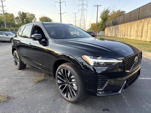 2026 Volvo XC60 B5 Ultra