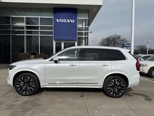 2026 Volvo XC90 B5 Plus 7-Seater