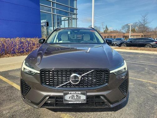 2025 Volvo XC60 B5 Core