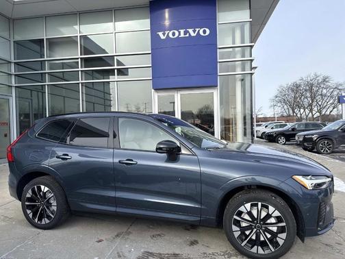 2026 Volvo XC60 B5 Plus