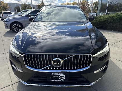 2023 Volvo XC60 B5 Plus Bright Theme