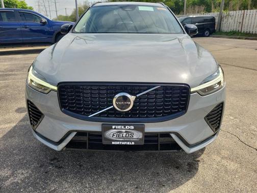 2025 Volvo XC60 Plug-In Hybrid T8 Ultra