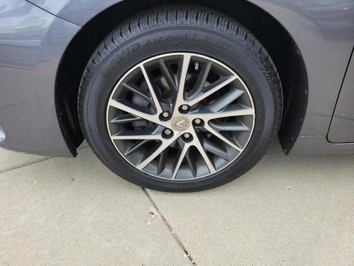 2017 Lexus ES 350 Base