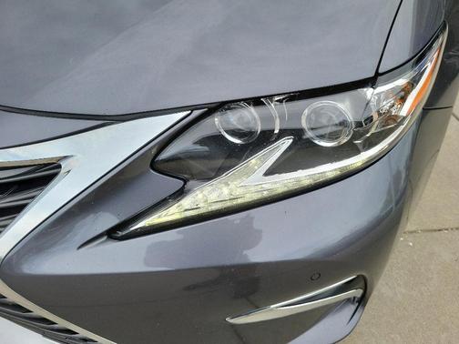 2017 Lexus ES 350 Base