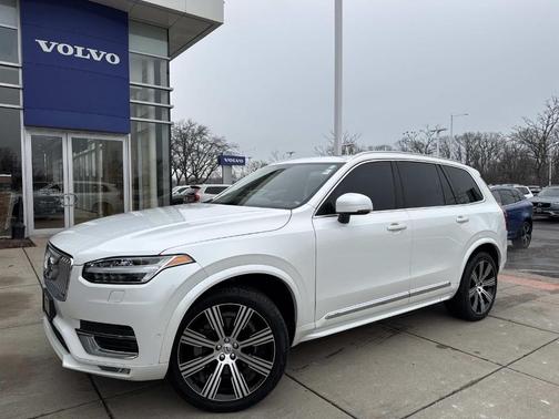 2023 Volvo XC90 B6 Ultimate 6-Seater