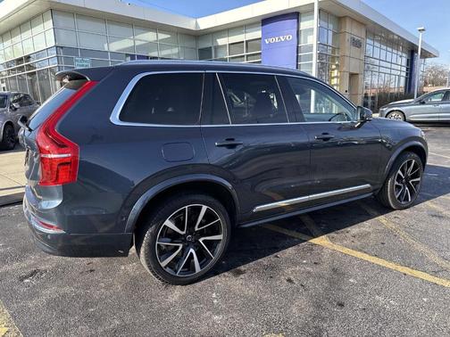 2023 Volvo XC90 B6 Plus 7-Seater