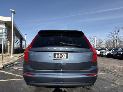2023 Volvo XC90 B6 Plus 7-Seater
