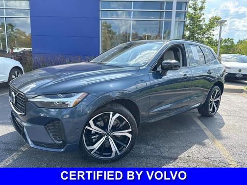 2024 Volvo XC60 Recharge Plug-In Hybrid T8 Ultimate Dark Theme