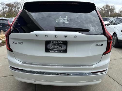 2026 Volvo XC90 B6 Plus 7-Seater