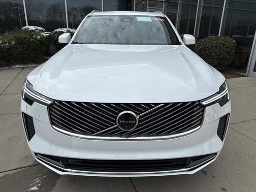 2026 Volvo XC90 B6 Plus 7-Seater