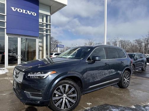 2024 Volvo XC90 B6 Plus Bright Theme 7-Seater