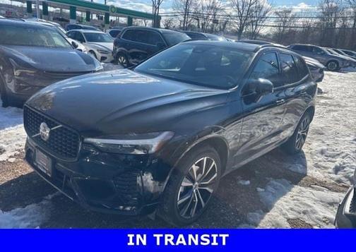 2023 Volvo XC60 B5 Plus Dark Theme