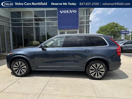 Denim Blue Metallic 2021 Volvo XC90 T6 Momentum 7 Passenger