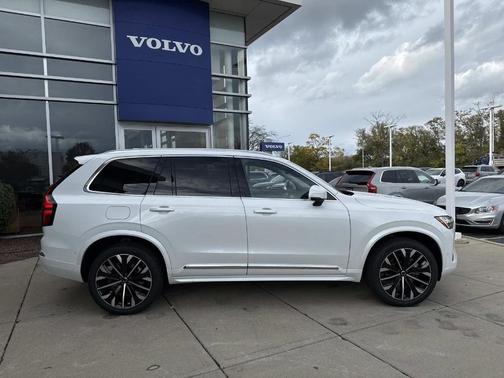 2026 Volvo XC90 B6 Ultra 7-Seater