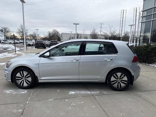 2015 Volkswagen e-Golf SEL Premium