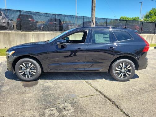 2025 Volvo XC60 B5 Core
