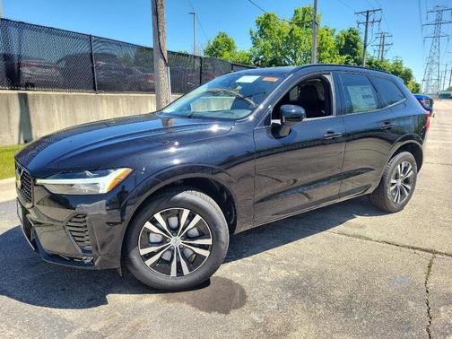 2025 Volvo XC60 B5 Core