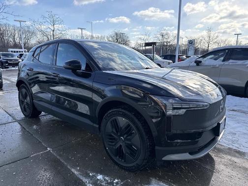 2026 Volvo EX30 TWIN MOTOR CROSS COUNTRY ULTRA