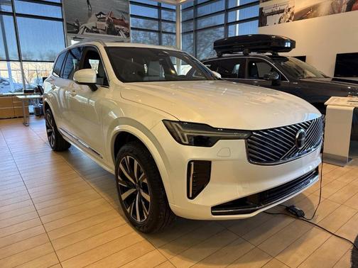 2026 Volvo XC90 B5 Core