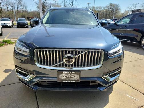 2024 Volvo XC90 B6 Plus Bright Theme 7-Seater