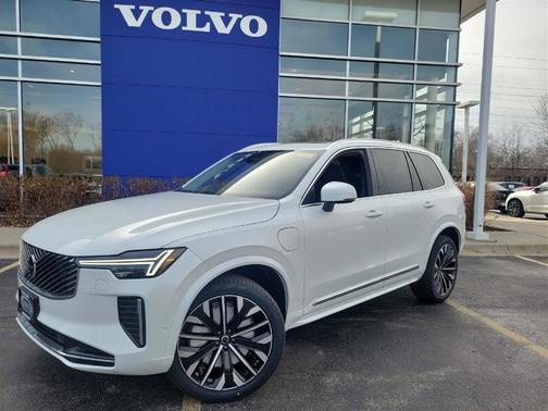 2025 Volvo XC90 Plug-In Hybrid T8 Ultra 7-Seater