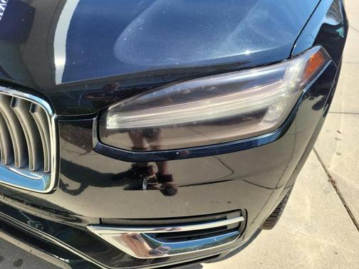 2022 Volvo XC90 T6 Inscription 7 Passenger