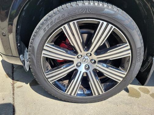 2022 Volvo XC90 T6 Inscription 7 Passenger