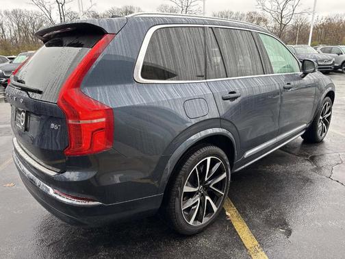 2024 Volvo XC90 B6 Plus Bright Theme 6-Seater