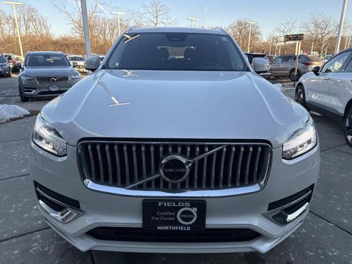 2024 Volvo XC90 B6 Plus Bright Theme 7-Seater