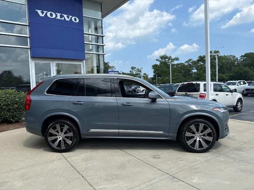 2023 Volvo XC90 B6 Ultimate 6-Seater