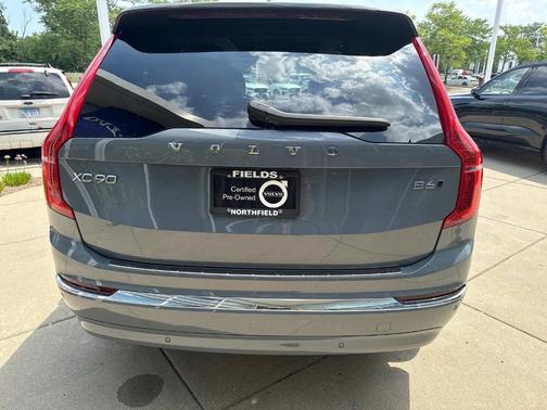 2023 Volvo XC90 B6 Ultimate 6-Seater
