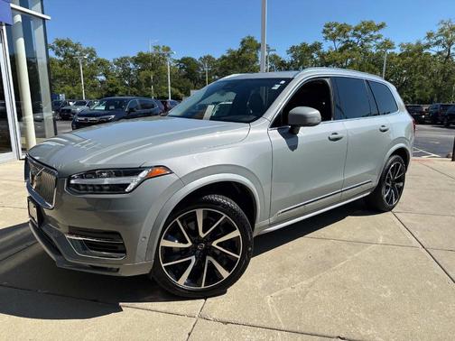 2024 Volvo XC90 B6 Plus Bright Theme 6-Seater