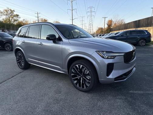 2026 Volvo XC90 B6 Ultra Dark Theme 7-Seater