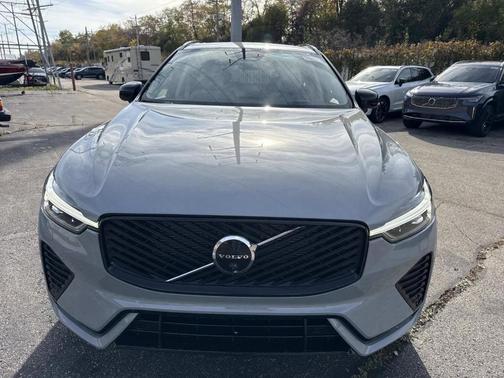 2026 Volvo XC60 B5 Ultra