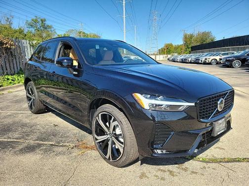2025 Volvo XC60 B5 Ultra
