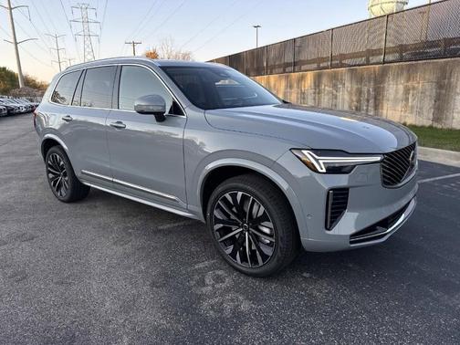 2026 Volvo XC90 B5 Plus 7-Seater