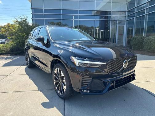 2026 Volvo XC60 B5 Plus