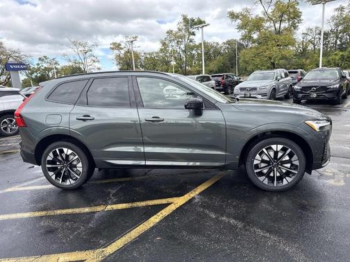 2026 Volvo XC60 B5 Plus