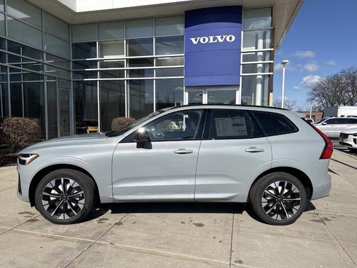 2026 Volvo XC60 B5 Plus