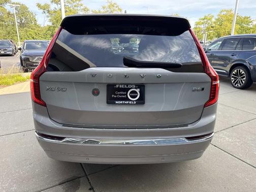2024 Volvo XC90 B6 Ultimate Bright Theme 6-Seater