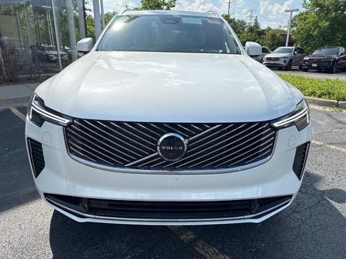 2025 Volvo XC90 Plug-In Hybrid T8 Plus 7-Seater