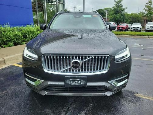 2025 Volvo XC90 B5 Core