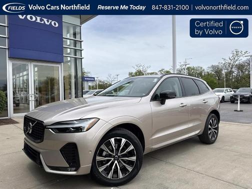 Bright 2023 Volvo XC60 B5 Plus Dark Theme